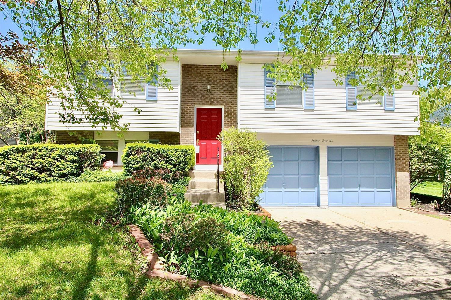 Property Photo:  1342 Firethorne Dr  OH 45040 