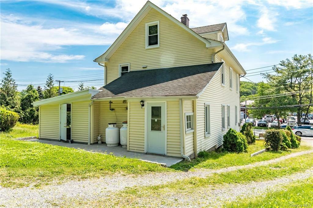 Property Photo:  227 Saw Mill River Road  NY 10546 