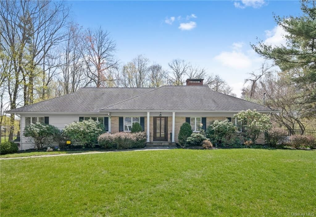 Property Photo: 7 East Place NY 10901