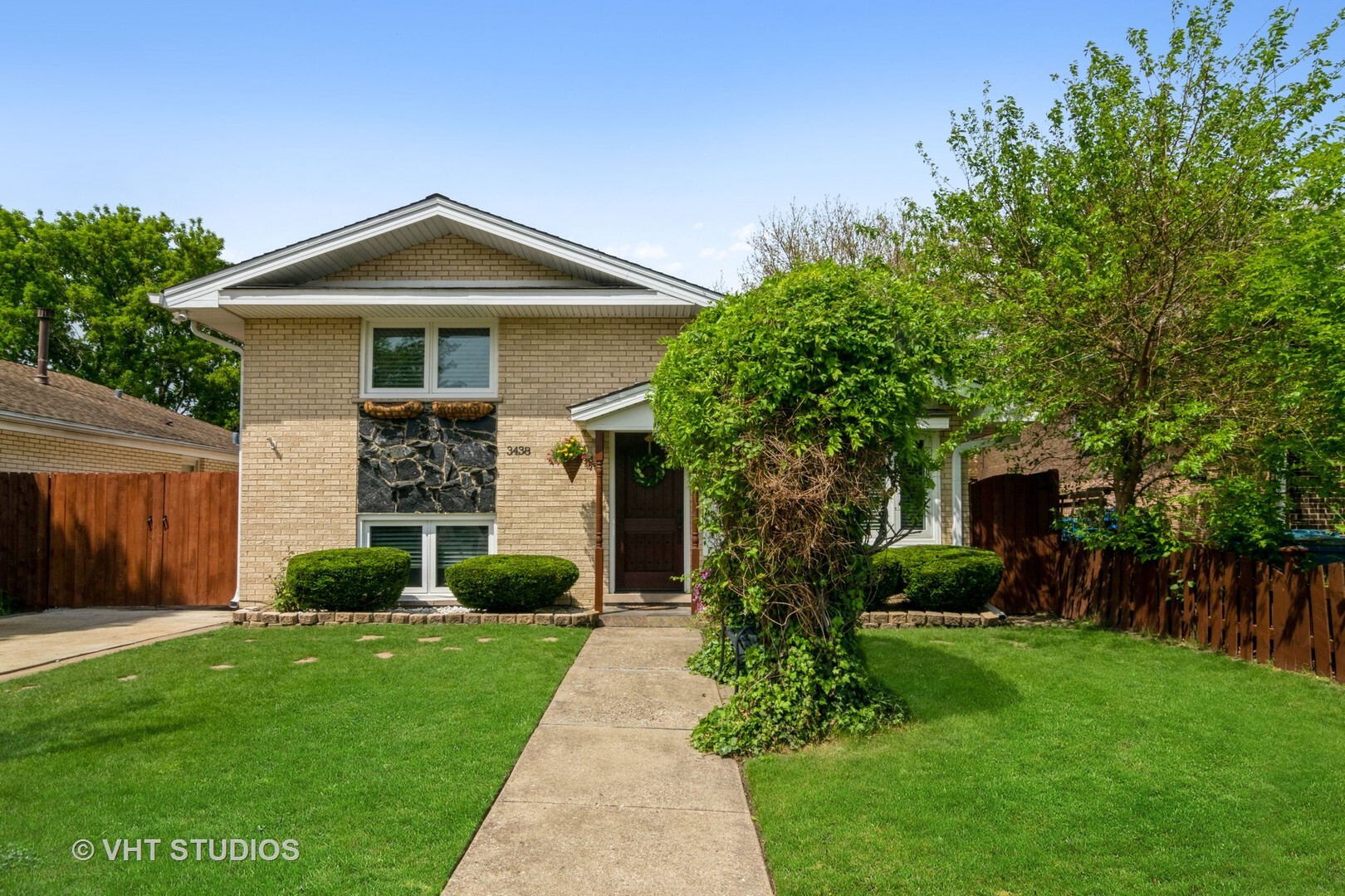 Property Photo: 3438 Lombard Street IL 60131