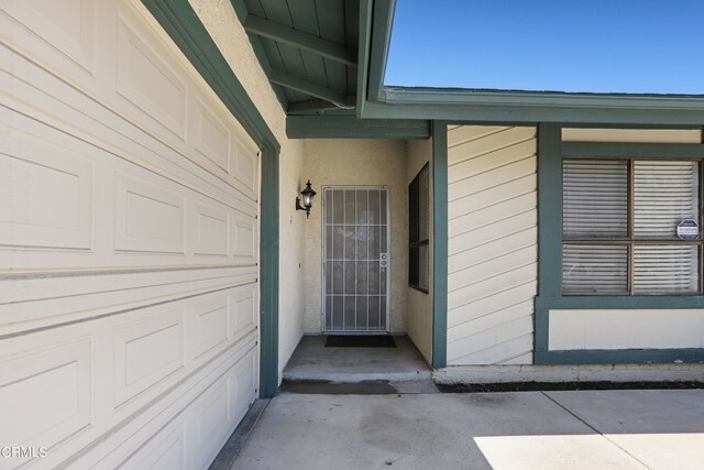 Property Photo:  1015 Jurymast Drive  CA 93030 