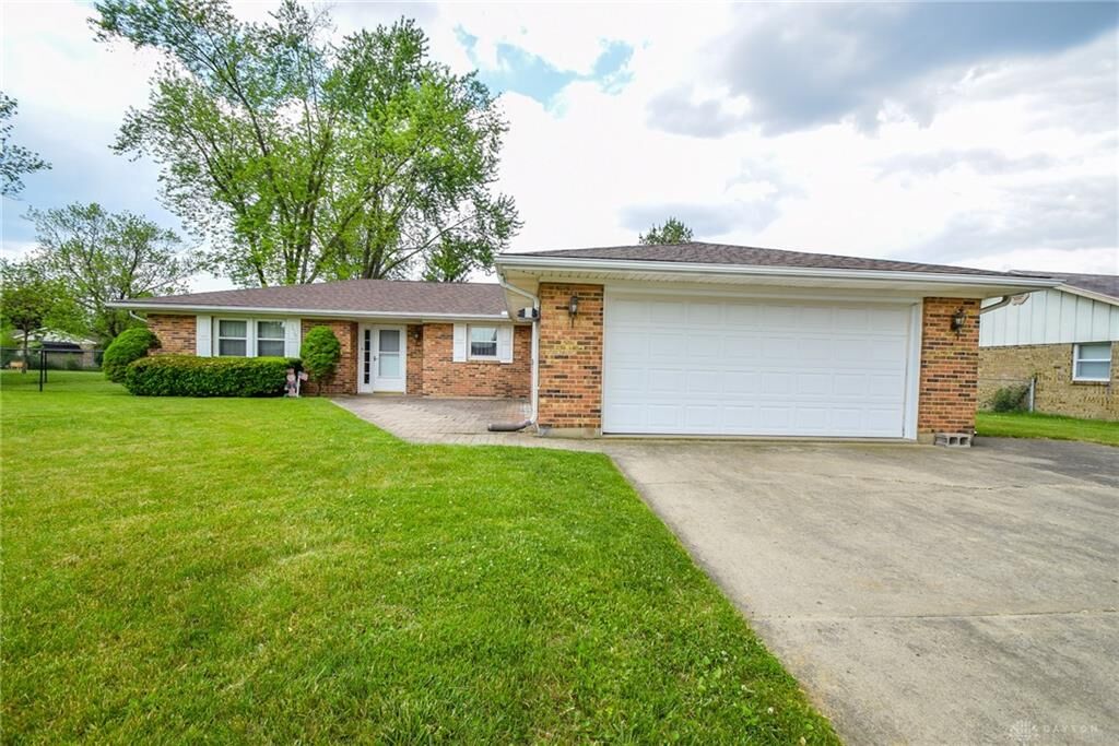 Property Photo: 3620 Heathwood Drive OH 45371