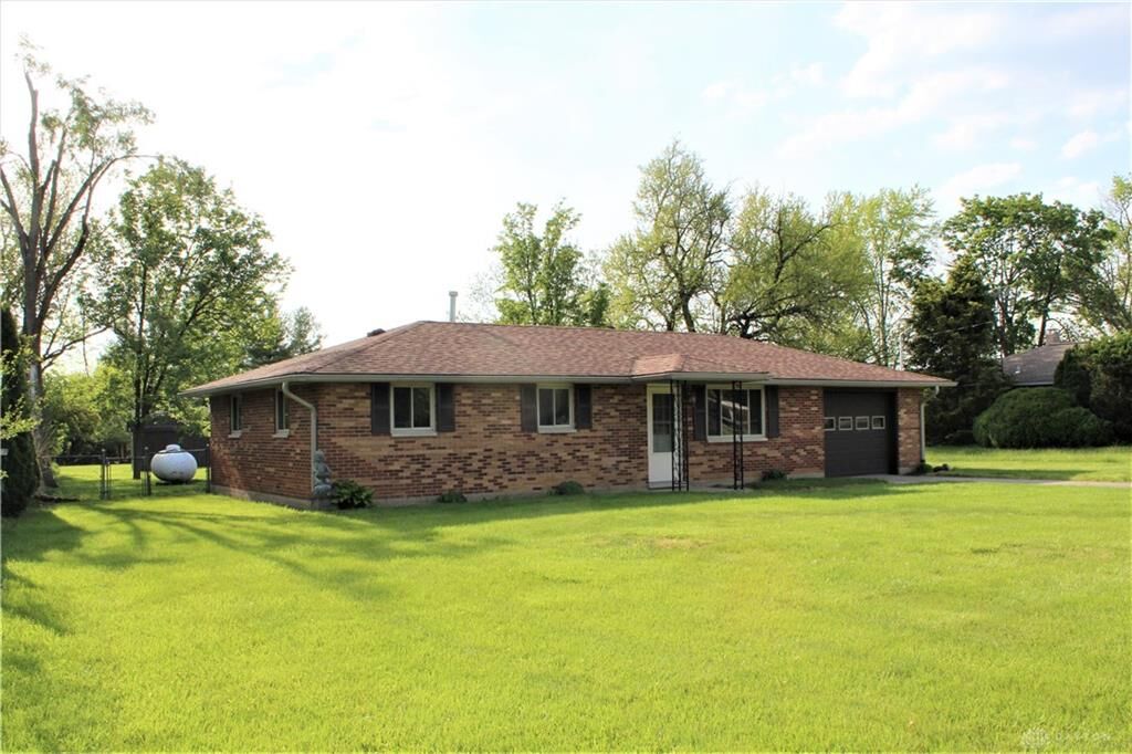 Property Photo: 7590 S Tipp Cowlesville Road OH 45371
