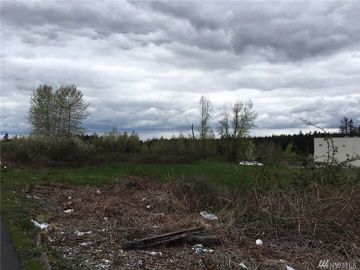 Property Photo:  22112 Meridian Ave E  WA 98338 