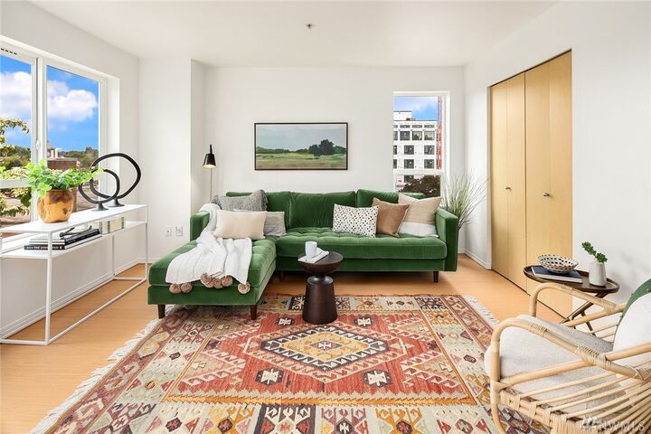 Property Photo:  424 N 85th St 308  WA 98103 