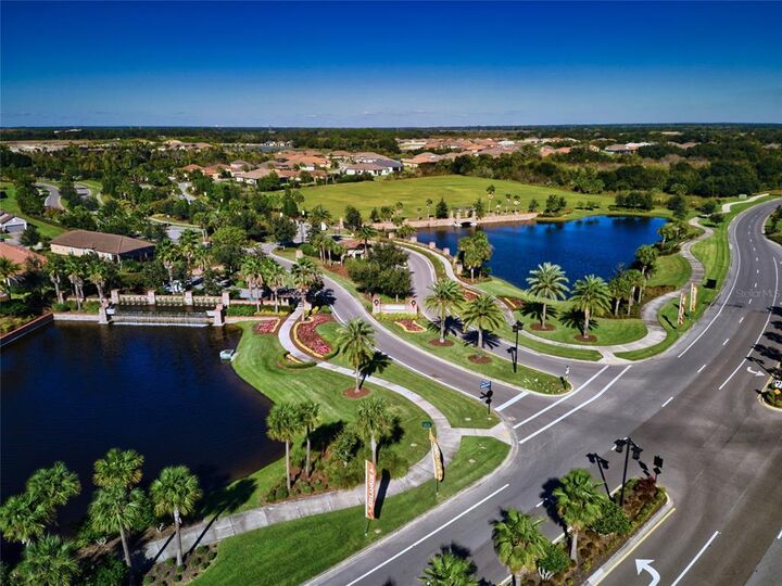 Property Photo:  10116 Craftsman Park Way  FL 34221 