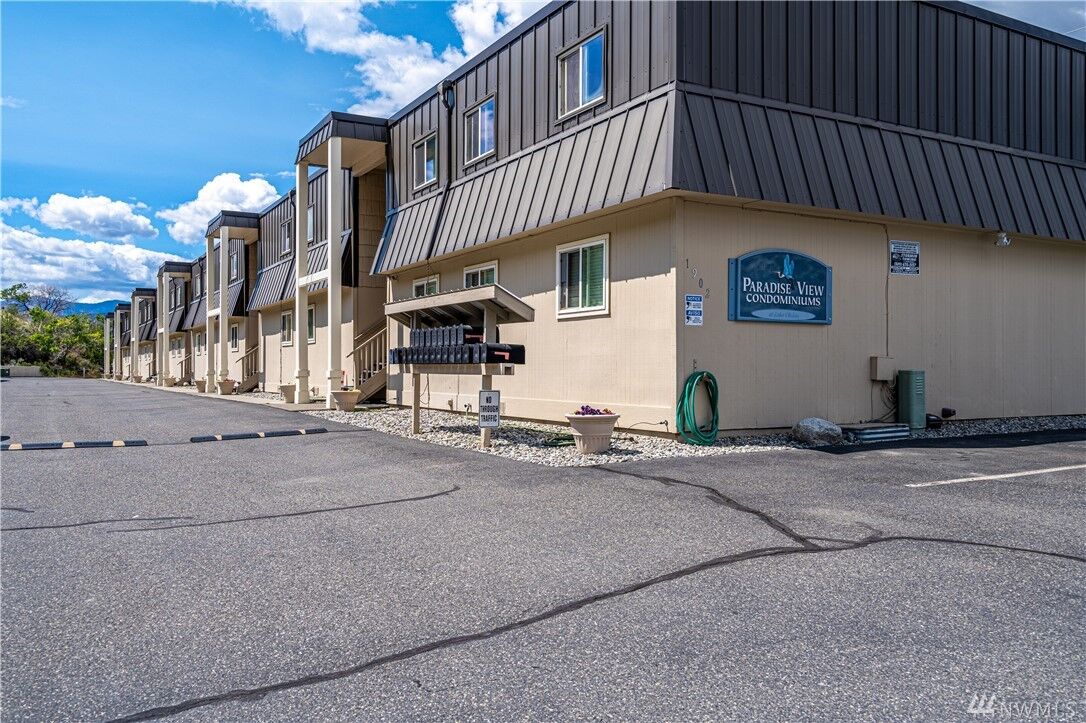 Property Photo:  1902 W Prospect 111  WA 98816 