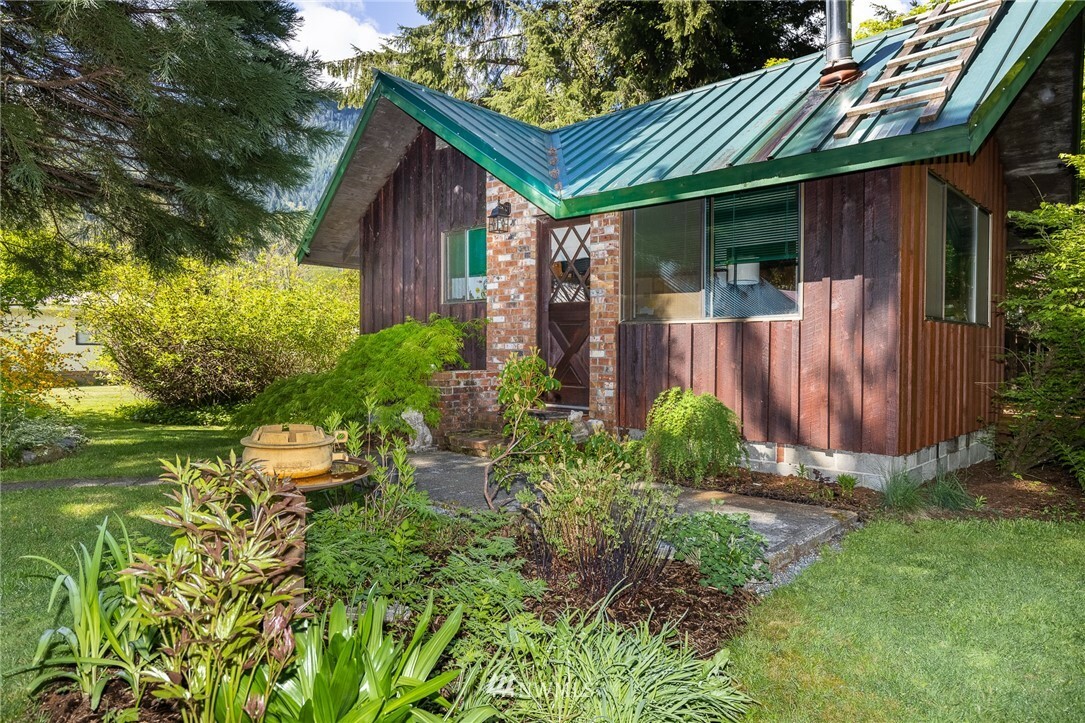 Property Photo: 14602 NE 681st Avenue WA 98224