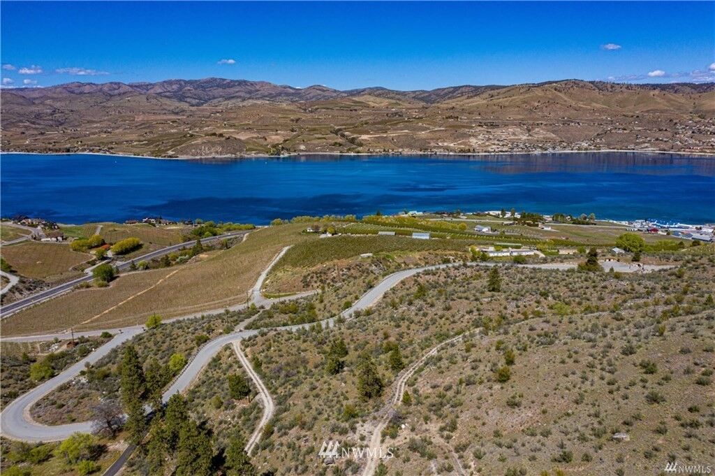 Property Photo: 1 Hawk Meadows Road WA 98816