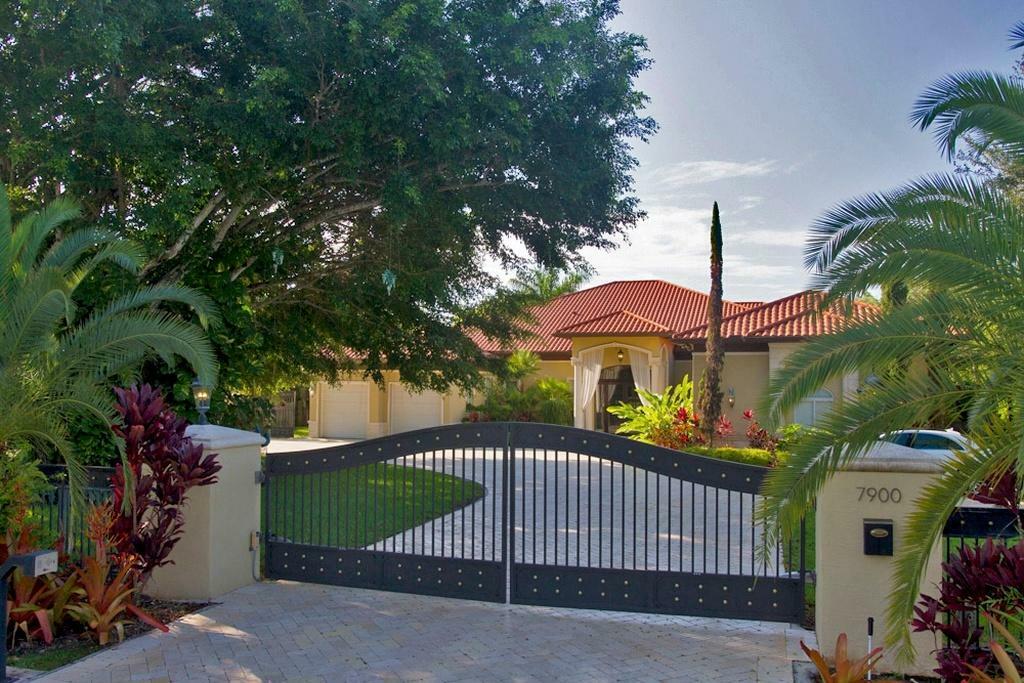Property Photo:  7900 SW 122nd Street  FL 33156 