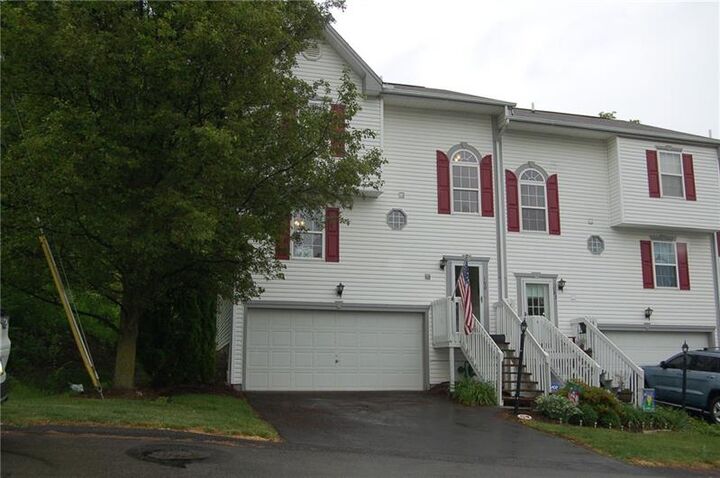 100 Scenic Hill Dr  Carnegie PA 15106 photo