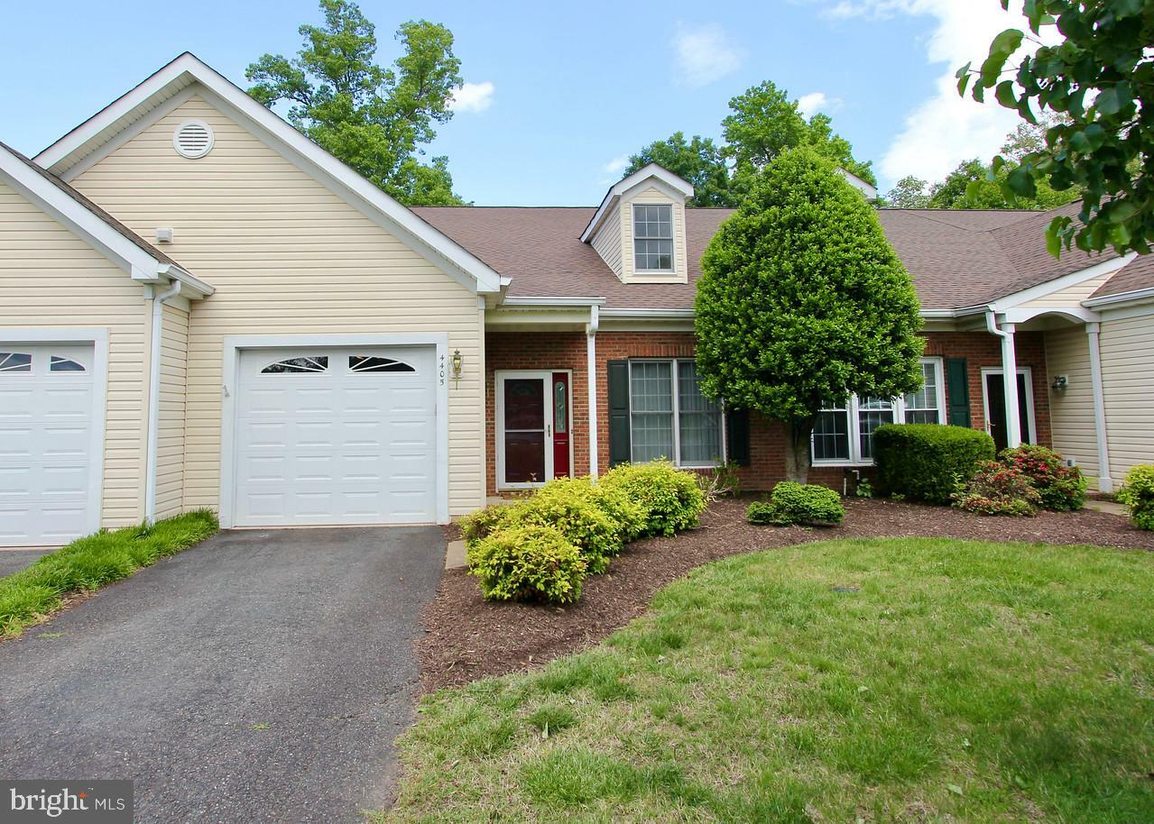 Property Photo:  4405 Turnberry Drive  VA 22408 