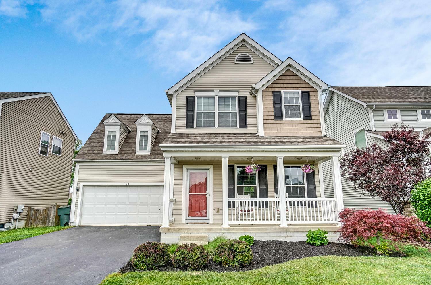 Property Photo: 684 Thornbush Drive OH 43004