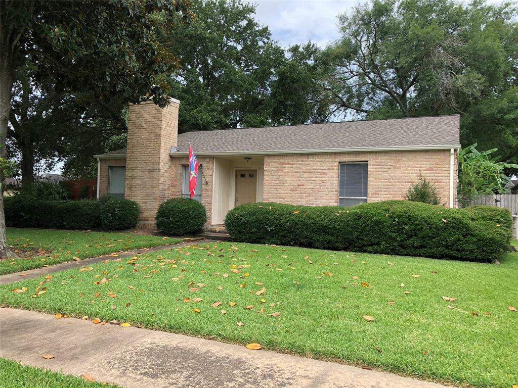 Property Photo: 1918 Liberty Point Lane TX 77478