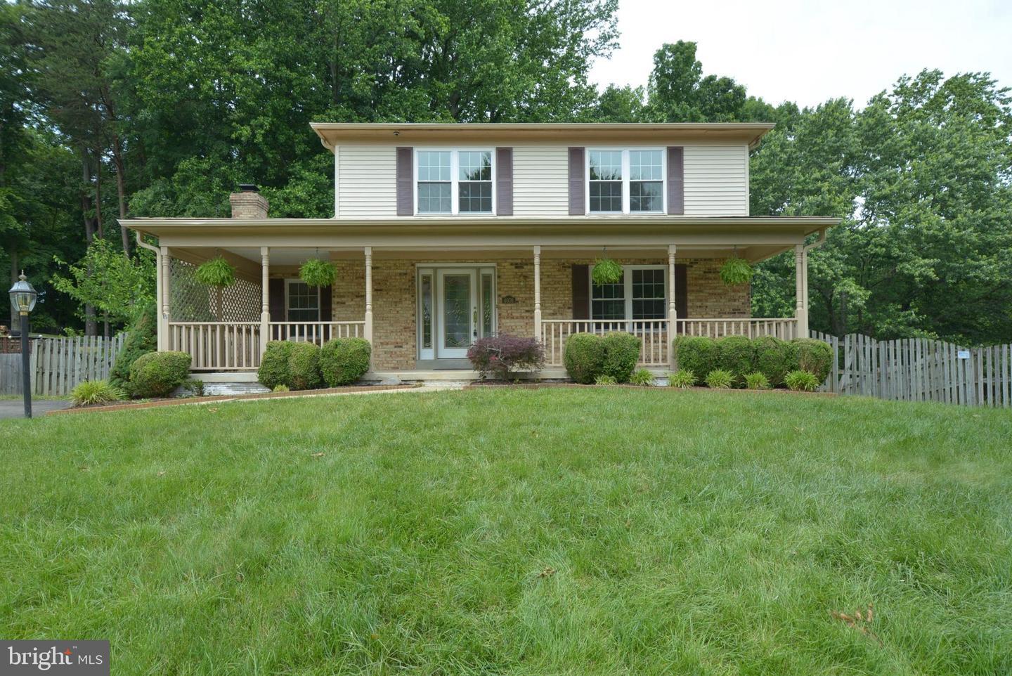 Property Photo: 4076 Croaker Lane VA 22193