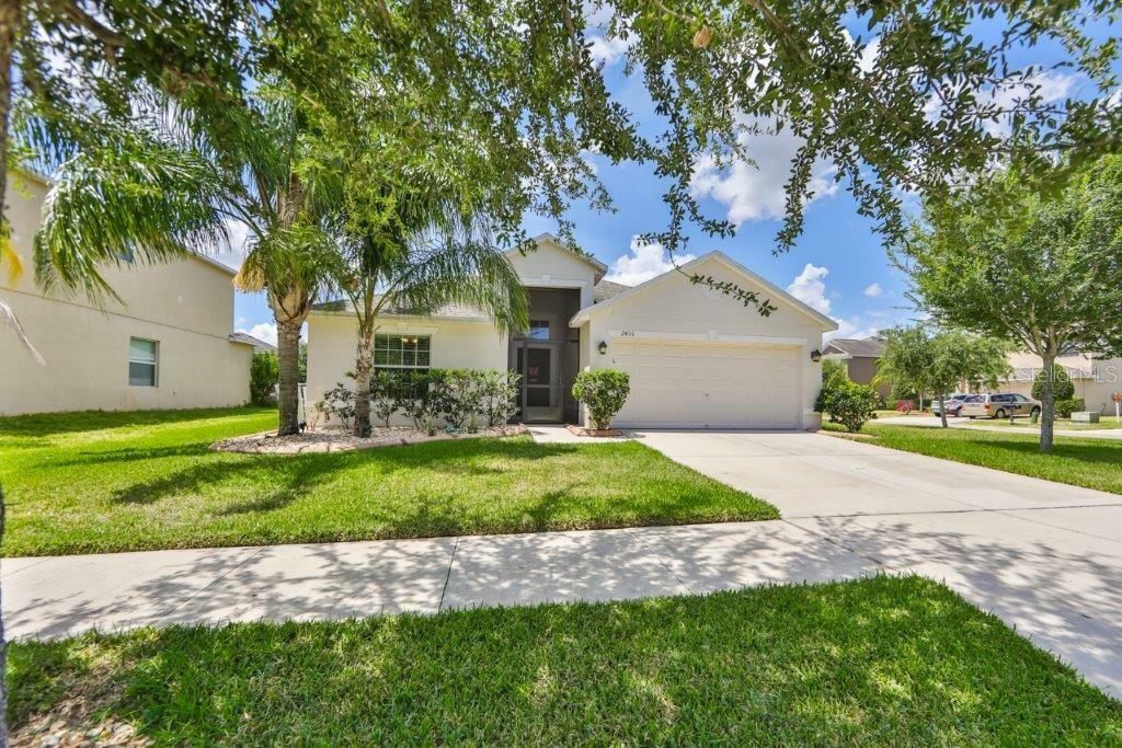 Property Photo:  2406 Dakota Rock Drive  FL 33570 