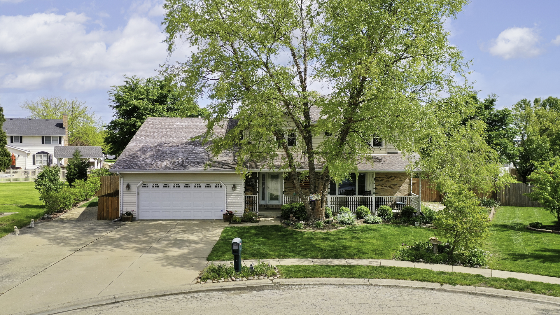 Property Photo:  210 Dartmouth Court  IL 60914 