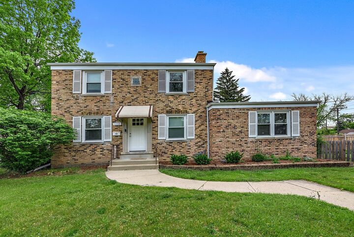 1755 Ash Street  Des Plaines IL 60018 photo
