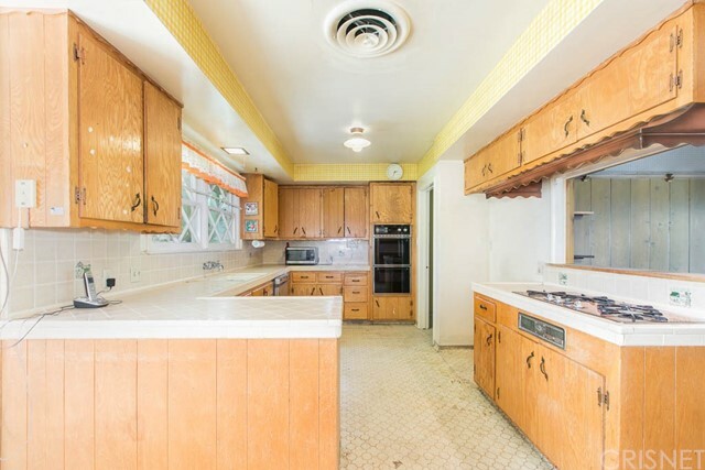 Property Photo:  11568 Newcastle Avenue  CA 91344 