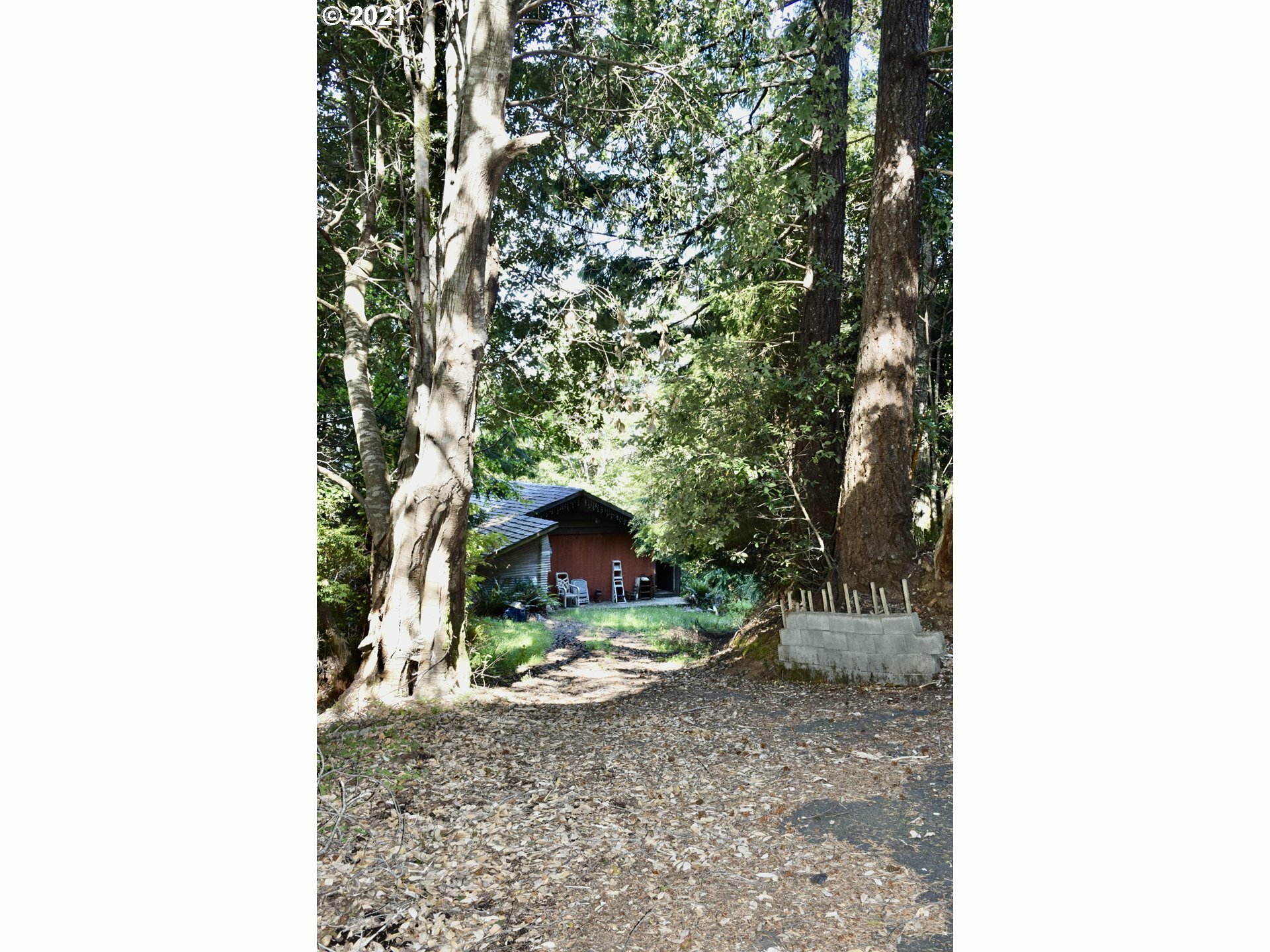 Property Photo:  22932 Carpenterville Rd  OR 97415 