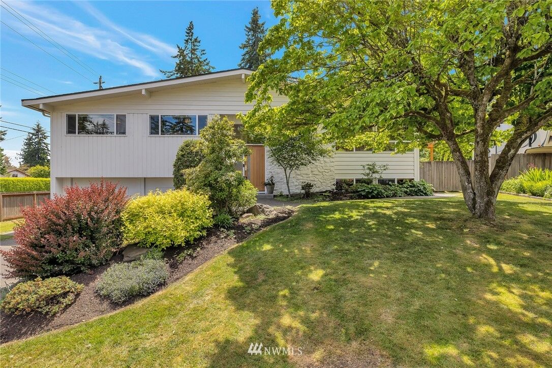 Property Photo: 105 NW 180th WA 98177