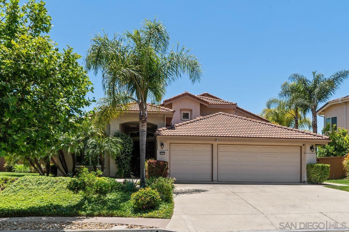 Property Photo:  2077 Monarch Ridge Cir  CA 92019 