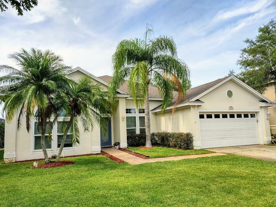 Property Photo:  818 Rivers Court  FL 32828 