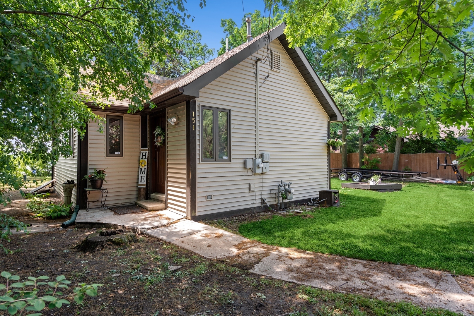 Property Photo:  151 E Lakeview Avenue  IL 60073 