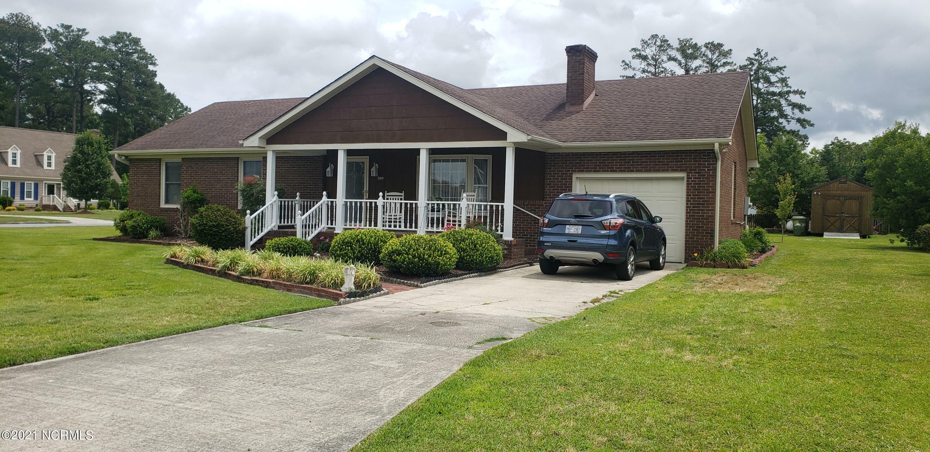 Property Photo: 309 N Eden Drive NC 27889