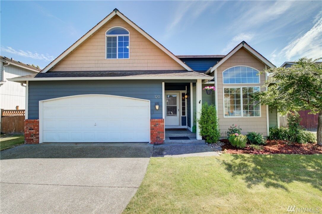 Property Photo: 120 Bent Tree Lane WA 98047