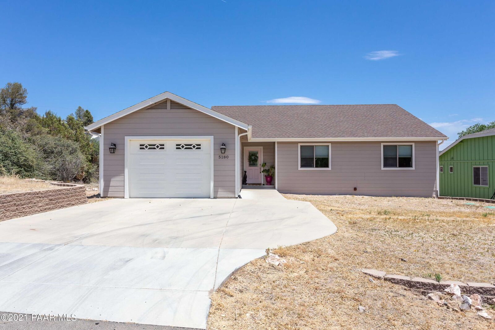 Property Photo:  5180 Diamond Drive  AZ 86301 