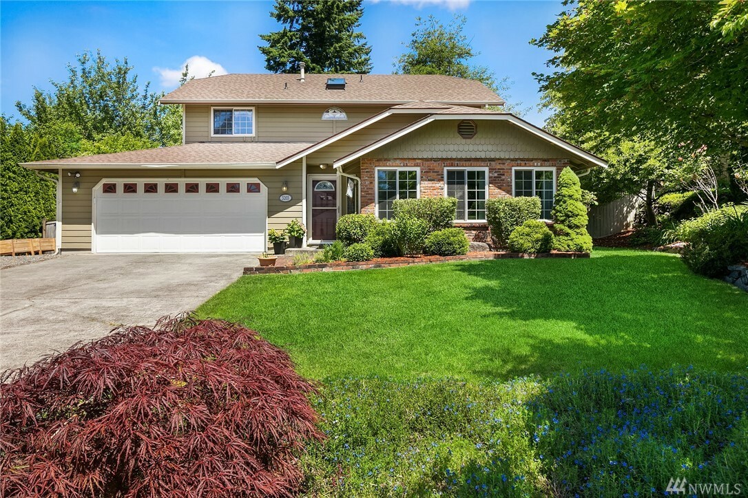 Property Photo:  3203 30th Ave SE  WA 98374 