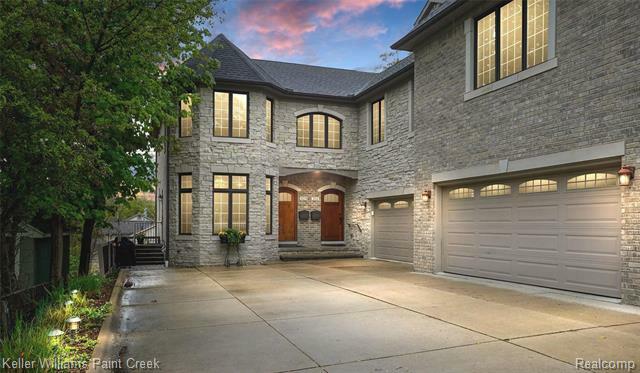 Property Photo: 309 W 2nd Street MI 48307