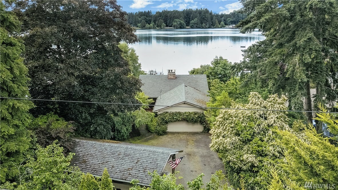 Property Photo:  2917 Carpenter Rd SE  WA 98503 