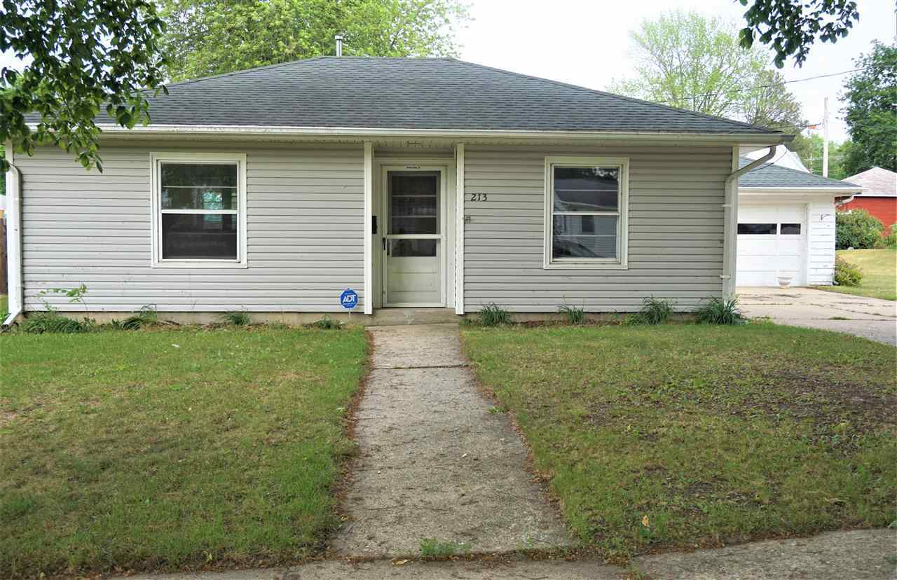 Property Photo:  213 Goodhue Street  IL 61080 