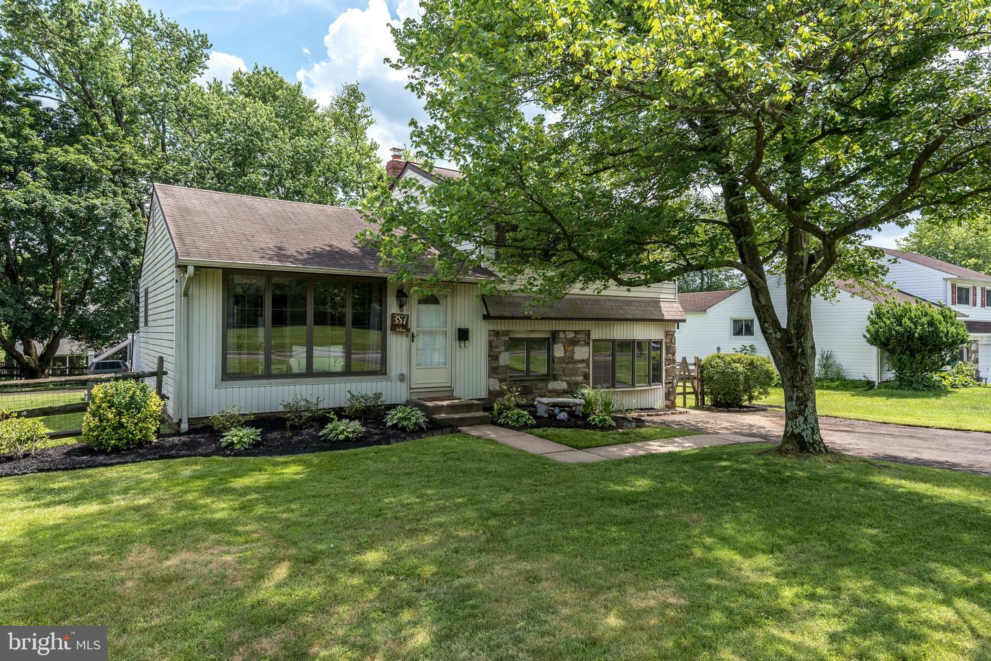 Property Photo: 387 Norristown Road PA 18974