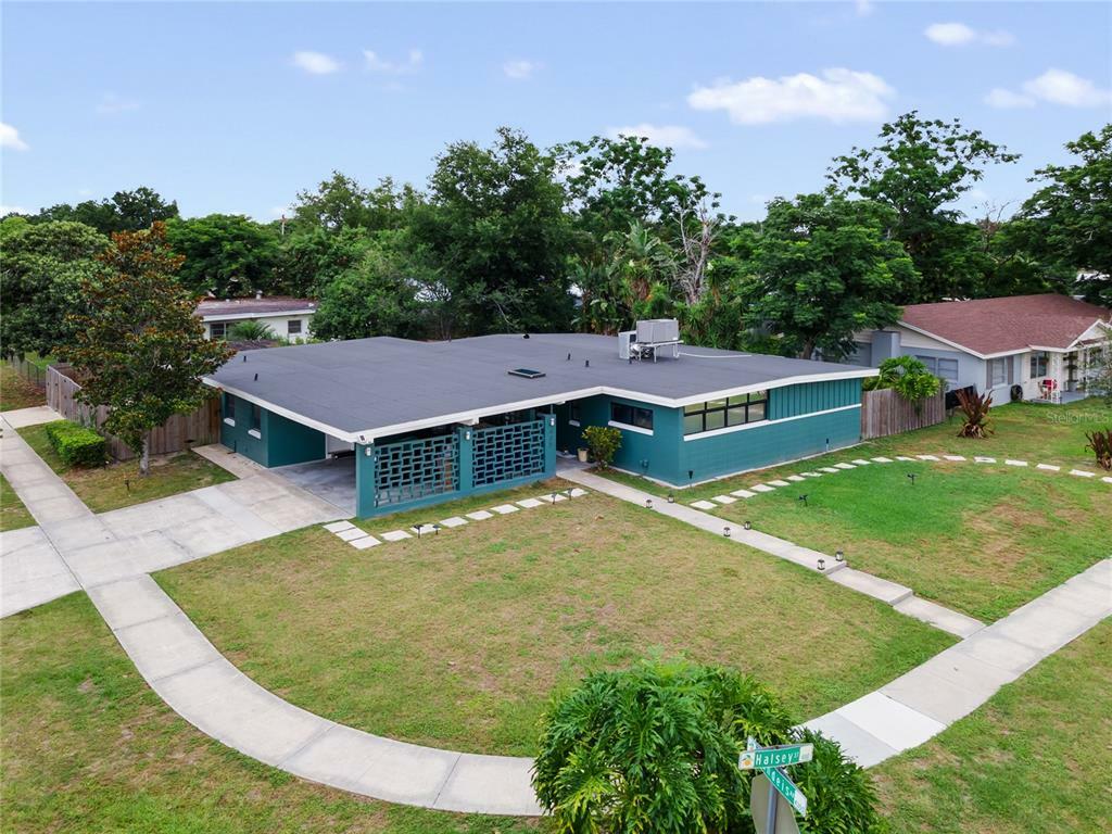 Property Photo:  425 Halsey Street  FL 32839 