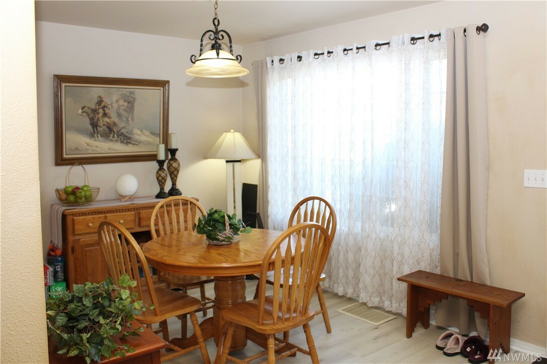Property Photo: 20 S Delaware Ave 2 WA 98801