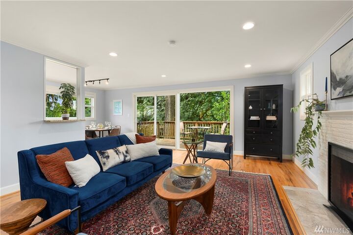 Property Photo: 1304 N 195th St WA 98133