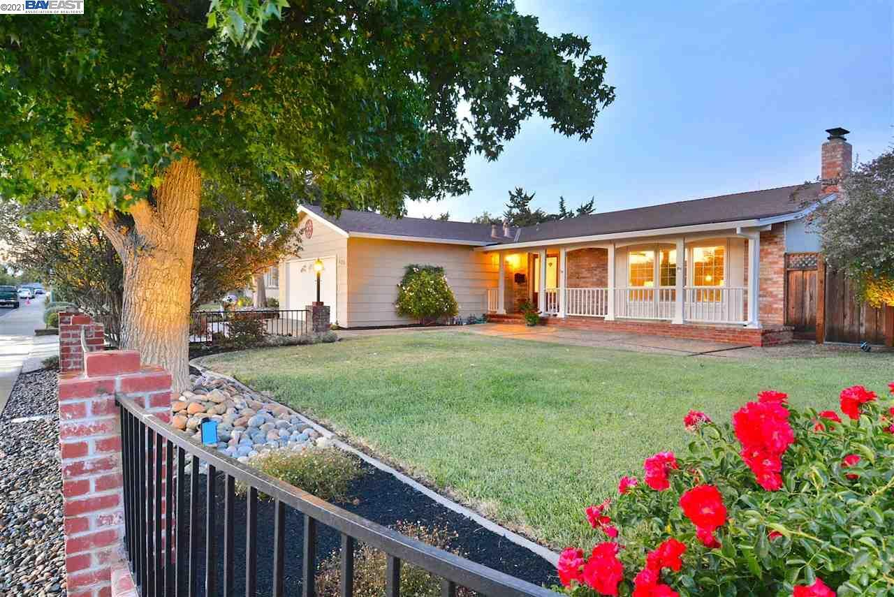 Property Photo: 426 Ontario Dr CA 94550