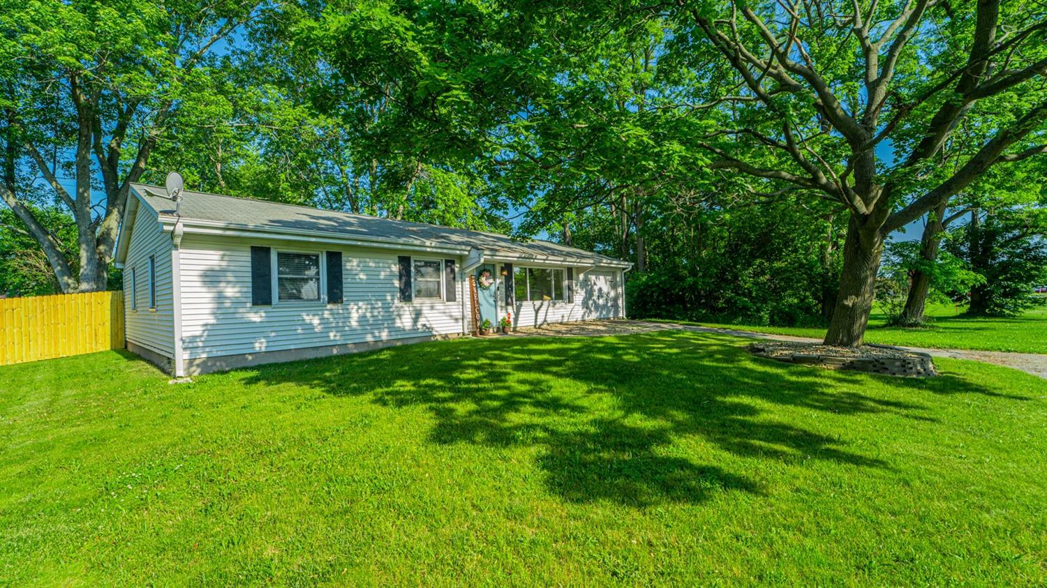 794 Eagle Creek Road  Valparaiso IN 46385 photo