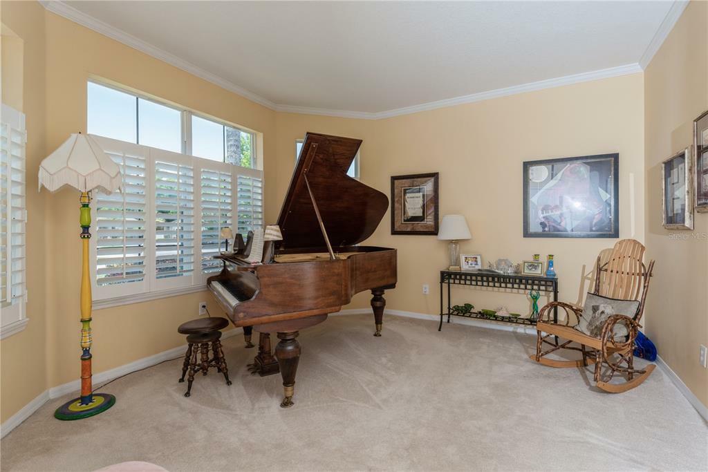 Property Photo:  210 Magnolia Park Trail  FL 32773 