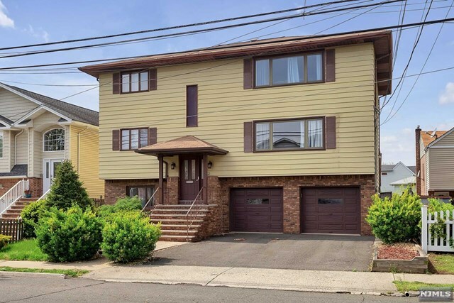 Property Photo:  222 Grove Street 1  NJ 07644 