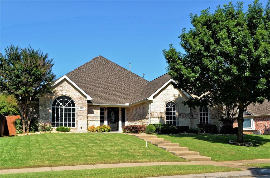 Property Photo:  1802 Lakes Edge Boulevard  TX 76063 