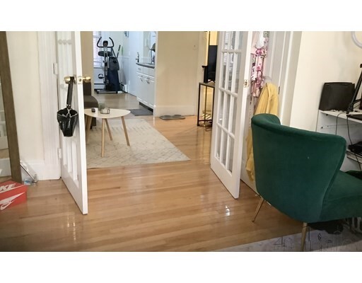 Property Photo: 60 Prince St 1 MA 02113