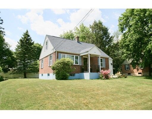 Property Photo: 7 Assabet Ln MA 01602