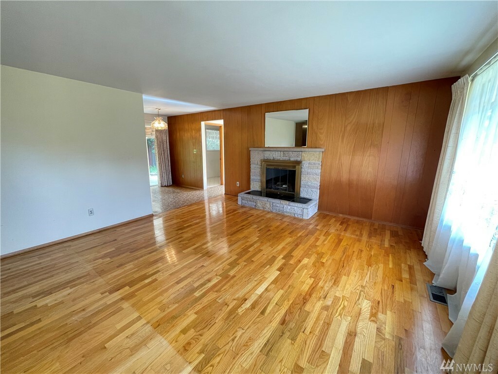 Property Photo:  4919 190th St SW  WA 98036 