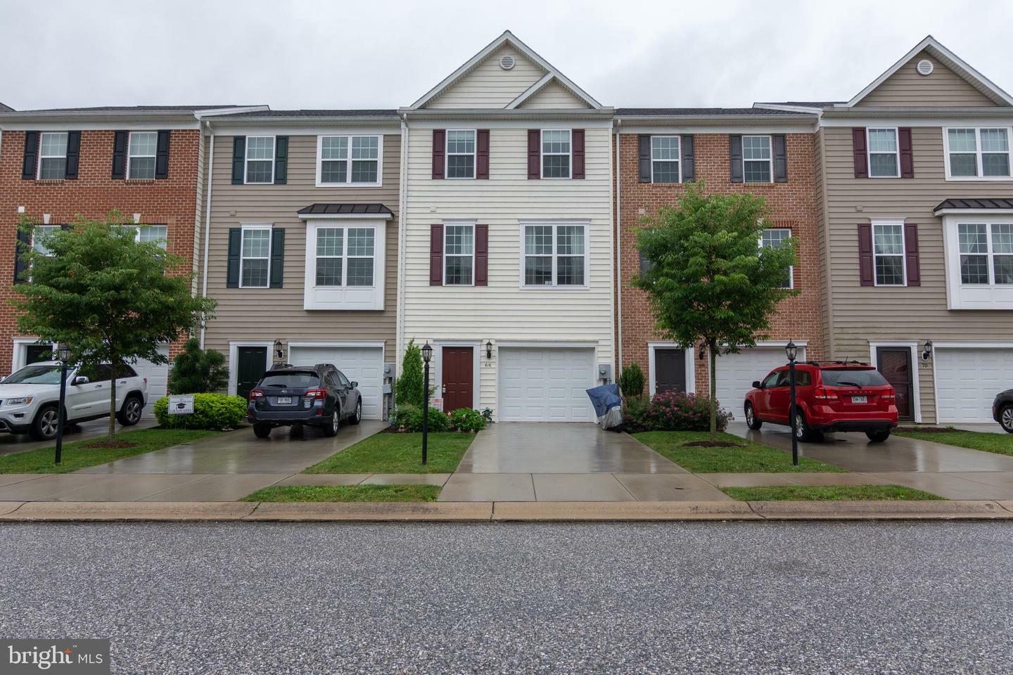 Property Photo: 66 Winslow Court PA 17325