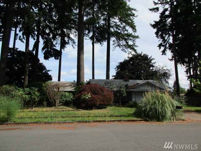 Property Photo: 300 NW 108th St WA 98685
