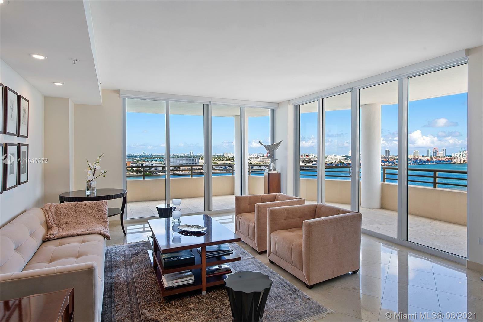 Property Photo:  848 Brickell Key Dr 1901  FL 33131 